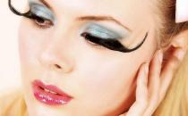 如何才能化妝又護膚呢