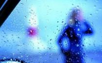 汽車擋風玻璃有霧怎么辦？