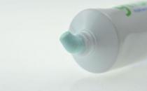 牙膏過期了？過期牙膏的另類用法