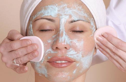 臉上長痘痘怎么調理 趕走痘痘變美麗