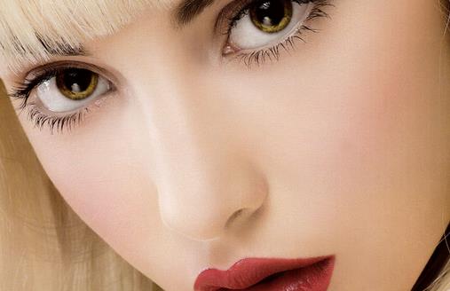 8招消滅痘坑 不做“月球”公主