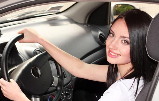 女性駕車 千萬不可忽視7大健康隱患