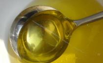 炒菜用什么油比較好？不同油的優缺點對比