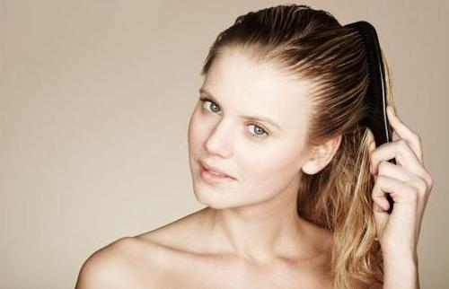 女性長胡子內分泌紊亂