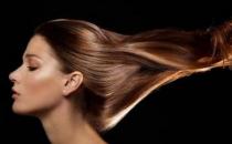 先護(hù)發(fā)再洗發(fā)減少頭發(fā)靜電