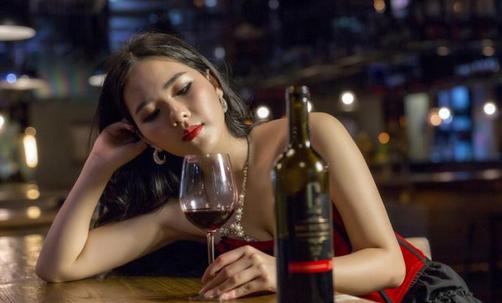 女性飲酒比男性更容易會傷肝