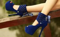 常穿高跟鞋老后易患關節炎