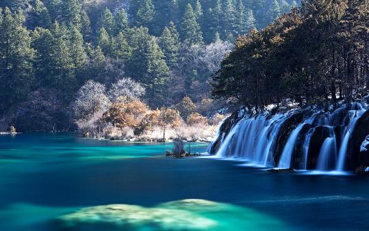 九寨溝的冬天:人間天堂