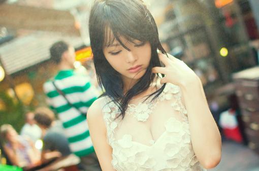 緩解女性乳房下垂絕妙招數