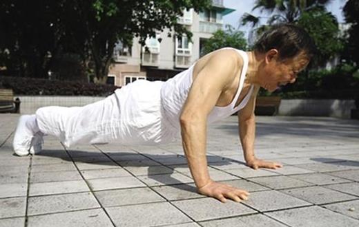 老人自我鍛煉關(guān)節(jié)的方法