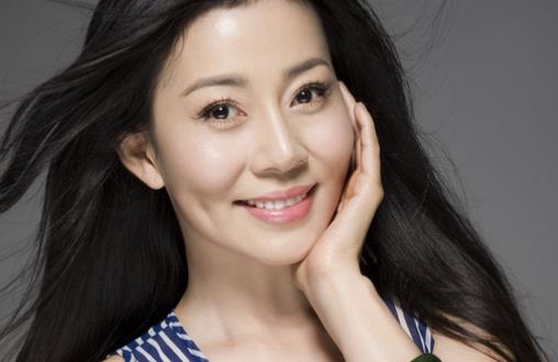 糾正初學(xué)者化妝手法 極速進階