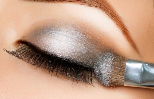 必學!適合亞洲人的煙熏眼妝技巧