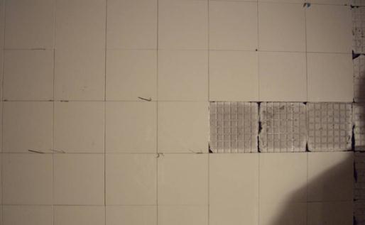 瓷磚脫落如何自行修補?