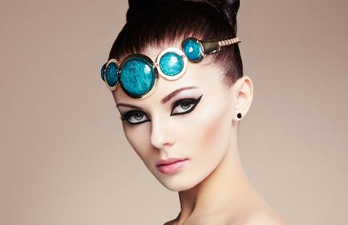 上妝前不要敷面膜