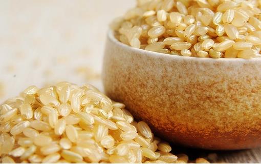 老人吃糙米有什么好處