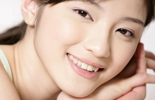 職場不妝不行 朝九晚五也美翻