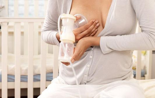 四招可緩解哺乳期漲奶