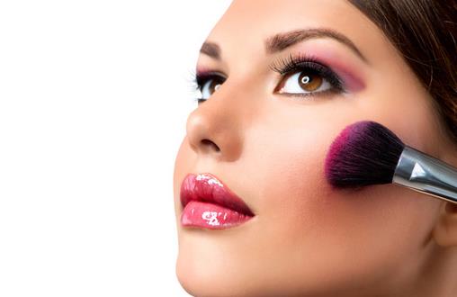 5個(gè)要點(diǎn)教你畫好紫色煙熏妝