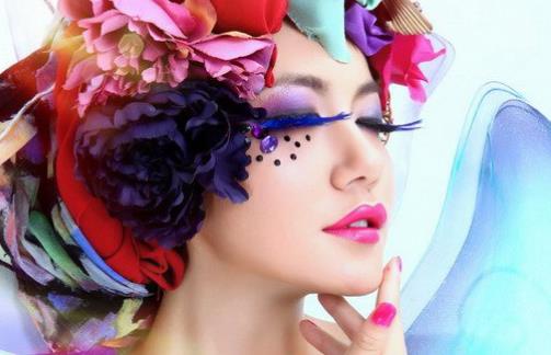 5個(gè)小秘招熬夜后輕松上妝