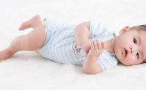 母乳喂養的寶寶會消化不良小解密