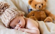 8種錯誤睡姿影響寶寶發育