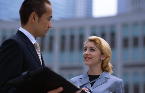 教你如何調(diào)教辦公室的臭美女人