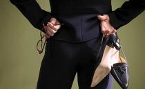 如何巧妙應(yīng)對職場糗事？