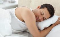 男人睡姿發出的特殊“健康信號”