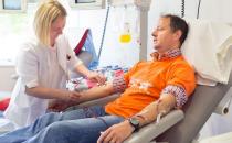 男人強(qiáng)撐6件事很傷身