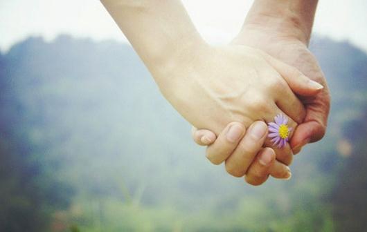 男人不善于承諾不代表他不愛你