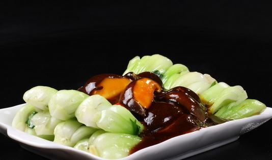 巧廚娘必學的菜譜:香菇扒菜心