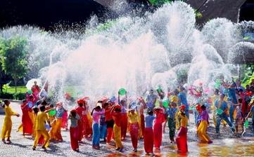 【傣族】傣族的資料簡介_傣族傳統(tǒng)節(jié)日_傣族的風(fēng)俗習(xí)慣_傣族服飾 【傣族】傣族的資料簡介_傣族傳統(tǒng)節(jié)日_傣族的風(fēng)俗習(xí)慣_傣族服飾