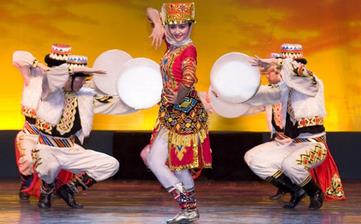 【塔吉克族】塔吉克族簡介_傳統節日_風俗習慣_服飾_舞蹈_美食