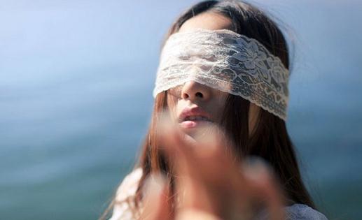 肌膚干燥如何讓皮膚喝夠水？