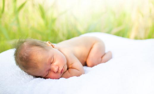 帶寶寶去醫院看病要準備什么