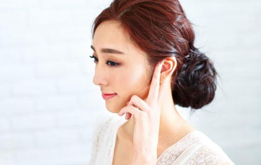 按揉幾個(gè)部位幫你養(yǎng)身