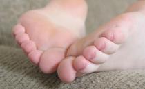 三個腳底穴位為老人健康護(hù)航