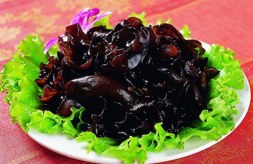 黑木耳是越黑的越好嗎？