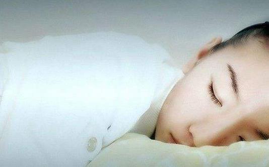 女人要如何睡好美容覺?
