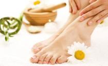 女人手腳冰涼要如何保養？