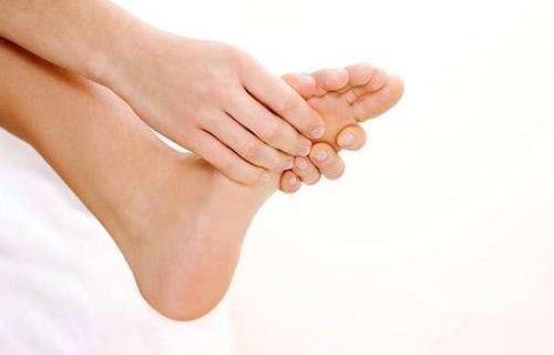 搓腳能夠幫助老年人滋陰補腎