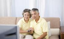 老人如何減緩白內障的進展速度？