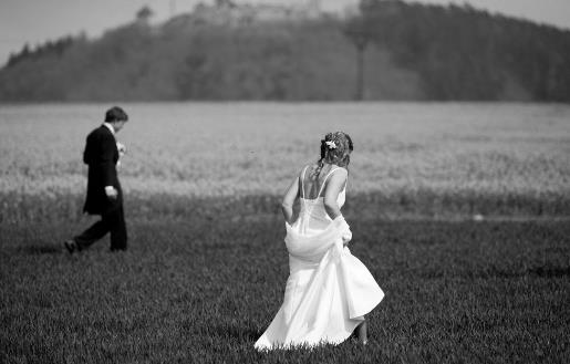 夫妻睡前聊點什么比較好?