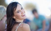 超簡單的性感美背線條操