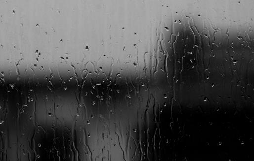 雨季衣服有餿味咋辦