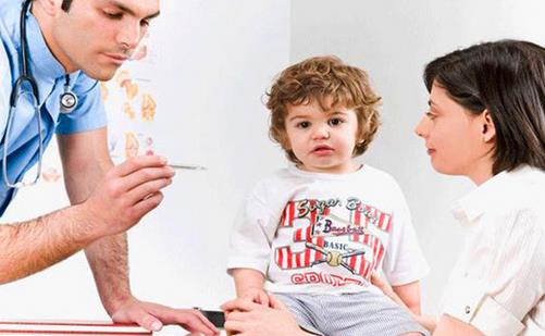 小孩為什么會反復發燒