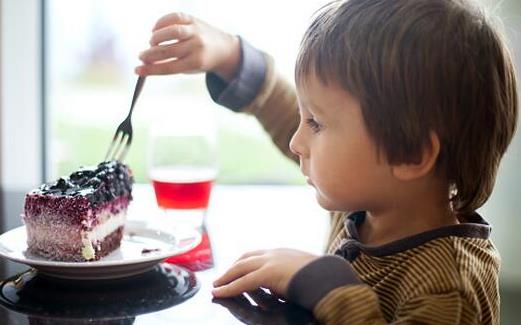 如何幫孩子預防中耳炎