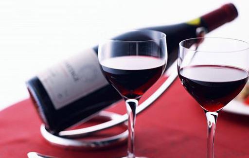 女人為何愛紅酒?女人喝紅酒的好處