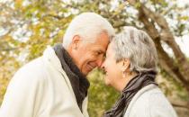 老人身體發熱該如何護理