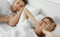 ?睡覺時(shí)身體猛然一抽是怎么回事